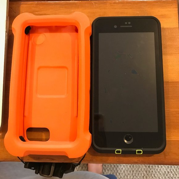 LIFEPROOF Lifejacket protector case - Picture 2 of 4